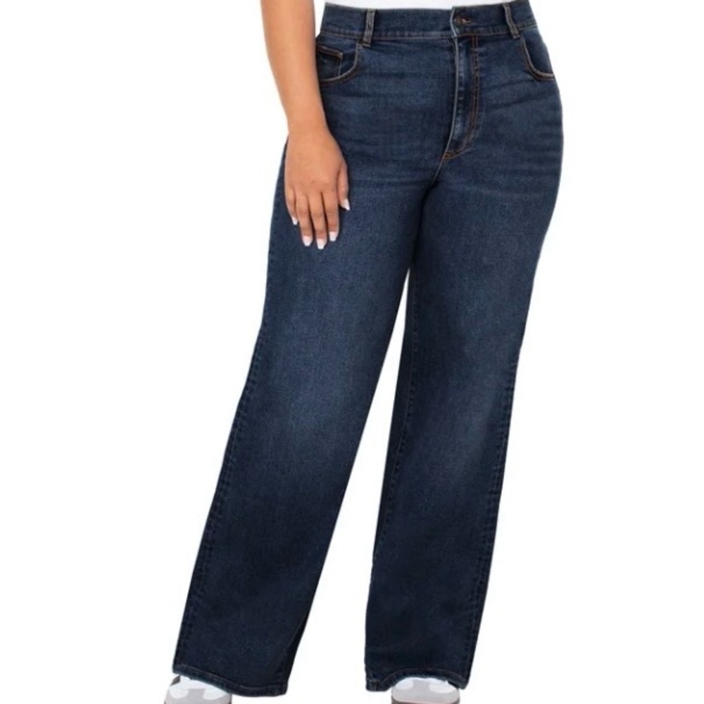 Well Worn Wide Leg Dark Blue Flare Jeans Woman’s size 14/31.5 NWT